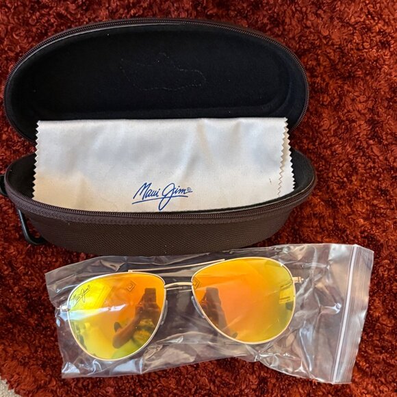 NWOT Maui Jim Cliff House Polarized Aviator Sunglasses W/ Case Mirror Lenses UV - Picture 2 of 16